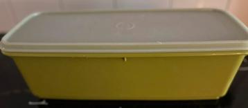 Tupperware vintage vershoud doos beschikbaar voor biedingen