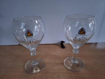 	 2 bierglazen Leffe beschikbaar voor biedingen