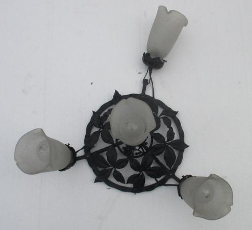 originele art deco smeedijzeren plafonnier 4 Muller kappen, Antiek en Kunst, Antiek | Lampen, Ophalen