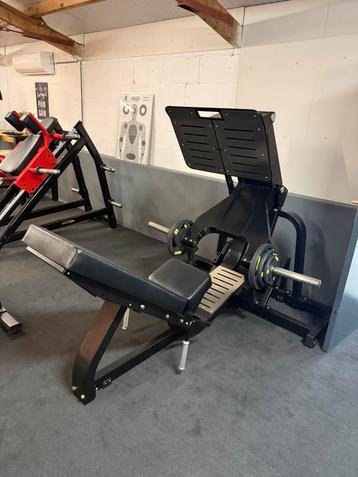 Plate loaded Squatpress/ legpress/ beinpresse Nieuw beschikbaar voor biedingen