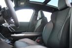 BMW X1 sDrive20i High Executive M Sport Automaat / Panoramad, 1525 kg, 156 pk, Met garantie (alle), 3 cilinders