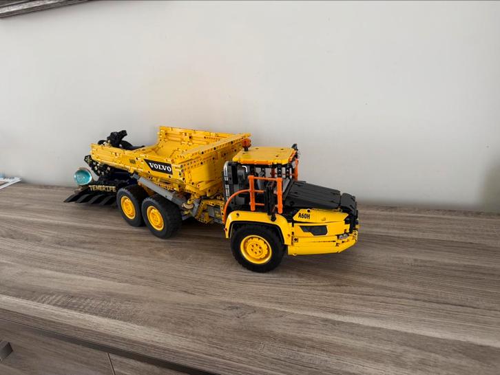 LEGO Technic Volvo 6x6 Truck met Kieptrailer - 42114, Kinderen en Baby's, Speelgoed | Duplo en Lego, Lego, Ophalen