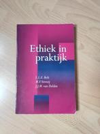 Ethiek in de praktijk, Boeken, Ophalen of Verzenden, Zo goed als nieuw, Niet van toepassing