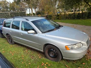 Nette Volvo V70 facelift 2005-2008 in onderdelen kleur 426 beschikbaar voor biedingen