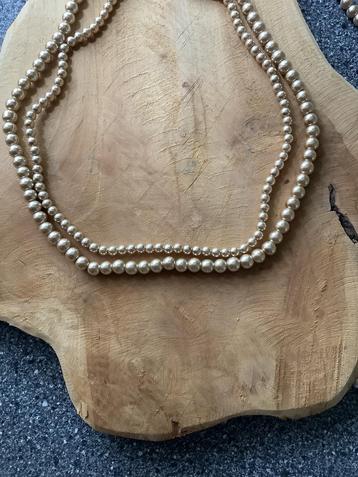 Nieuw! Dubbele goudkleurige ketting beschikbaar voor biedingen