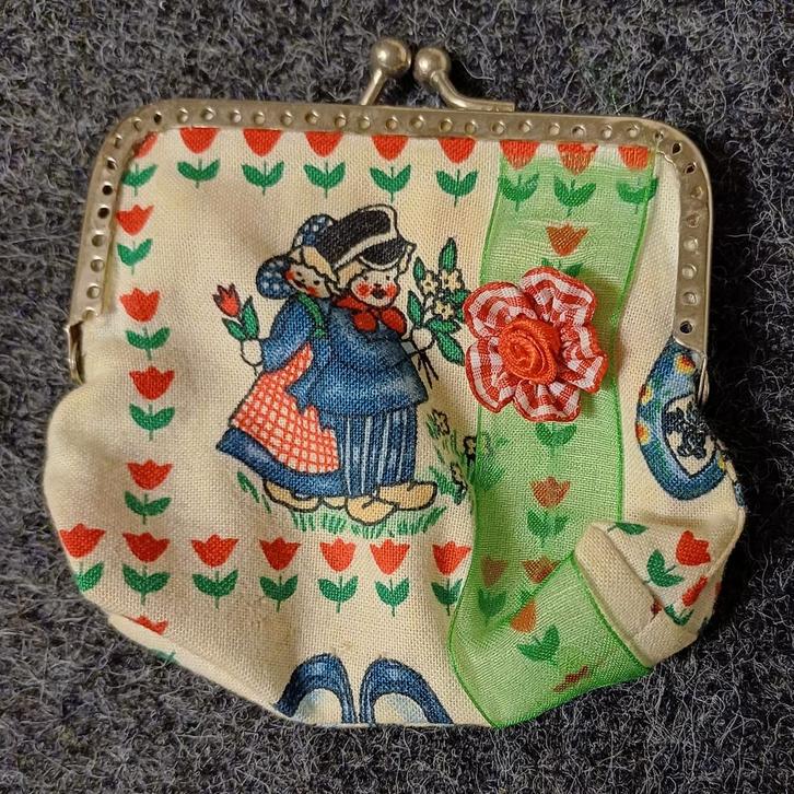 Vintage Portemonneetje met Hollands Tafereel, Sieraden, Tassen en Uiterlijk, Portemonnees, Gebruikt, Overige merken, Overige kleuren