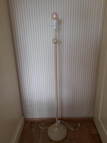 Vloerlamp metaal beige als nieuw! beschikbaar voor biedingen