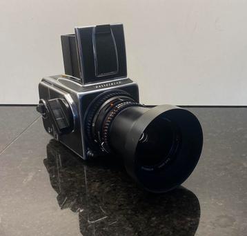 Hasselblad 500 c/m met a12 en acute matte matglas beschikbaar voor biedingen