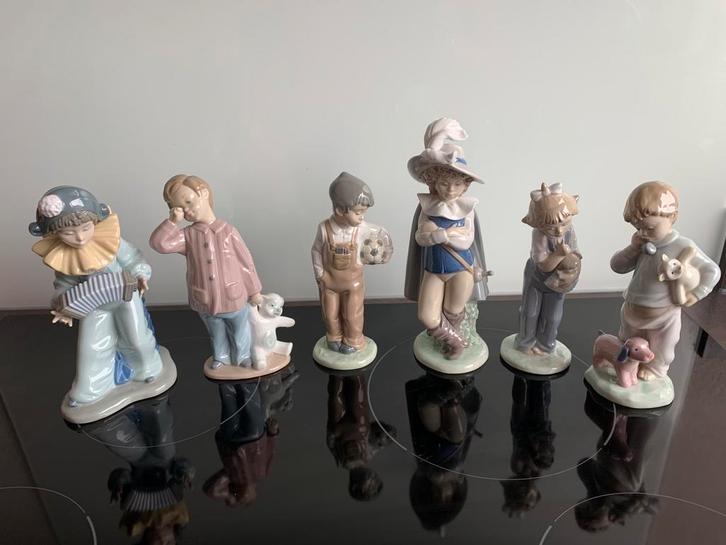 Diverse NAO Lladro beeldjes diverse prijzen, Verzamelen, Beelden en Beeldjes, Zo goed als nieuw, Ophalen of Verzenden