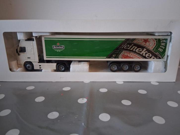 Volvo 520 Heineken - nieuw in originele doos, Hobby en Vrije tijd, Modelauto's | 1:50, Nieuw, Bus of Vrachtwagen, Ophalen of Verzenden