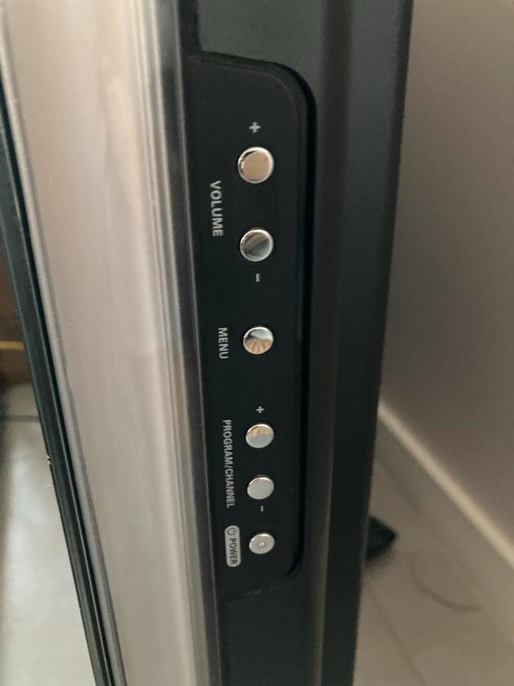 Philips 47 inch LCD TV - Full HD, Computers en Software, Computerbehuizingen, Gebruikt, Ophalen