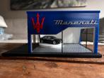 Maserati showroom diorama 1/64, Ophalen of Verzenden, Nieuw, Auto