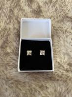 Goudkleurige vierkante zirkonia oorknop, Met kristal, Overige materialen, Nieuw, Ophalen of Verzenden