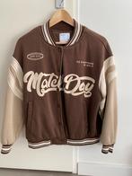 Bershka Jas/Vest Maat S, Kleding | Dames, Bruin, Jasje, Maat 36 (S), Gedragen