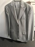 Grijs heren pak 2 delig maat 48, Kleding | Heren, Kostuums en Colberts, Ophalen, Zo goed als nieuw, Maat 48/50 (M), Grijs