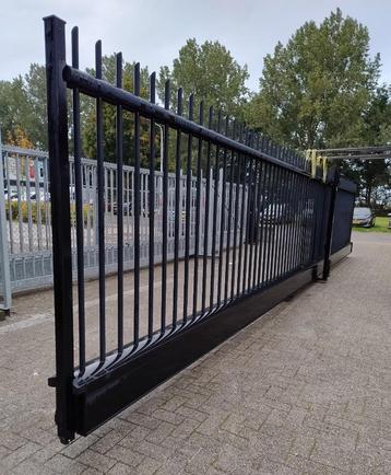 schuifpoort schuifhek 10,50 mtr. lang, 8 mtr. doorgang B&G beschikbaar voor biedingen