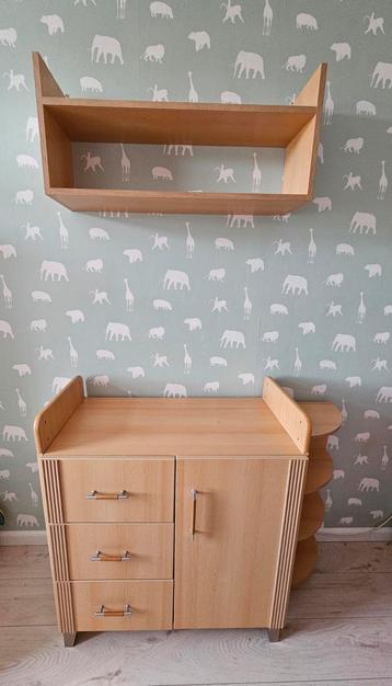 Zeer uitgebreide complete babykamer/kinderkamer beschikbaar voor biedingen