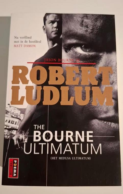 Jason Bourne #3: The Bourne Ultimatum - Robert Ludlum, Ophalen of Verzenden, Zo goed als nieuw, Robert Ludlum