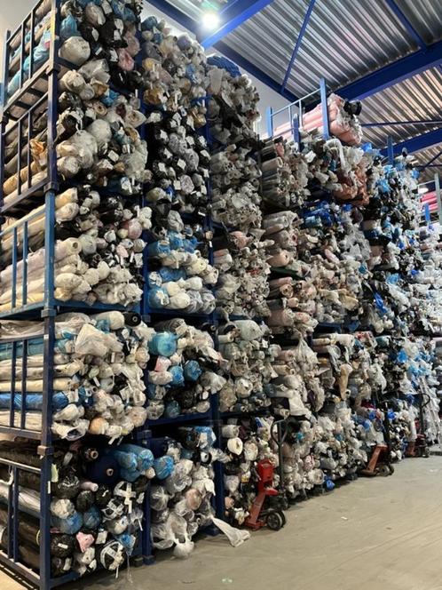 Grote partij lycra stoffen 45.000 KG, Zakelijke goederen, Partijgoederen en Retail | Partijgoederen, Textiel, Ophalen of Verzenden