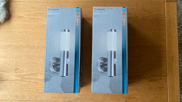 Twee buitenlampen van Smartwares (10 042 73) beschikbaar voor biedingen