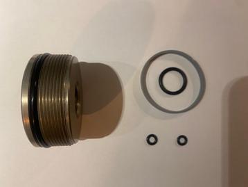 Volvo Penta SX / DPS / OMC Cobra trim cilinder schroefkap beschikbaar voor biedingen