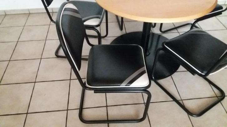 eetkamer stoelen wachtruimte... 1 van 10 stoelen, als nieuw, Huis en Inrichting, Stoelen, Gebruikt, Vijf, Zes of meer stoelen