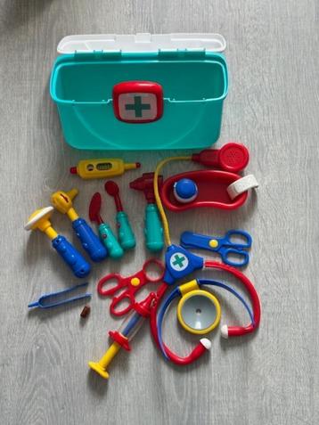 dokter kinderspeelset beschikbaar voor biedingen