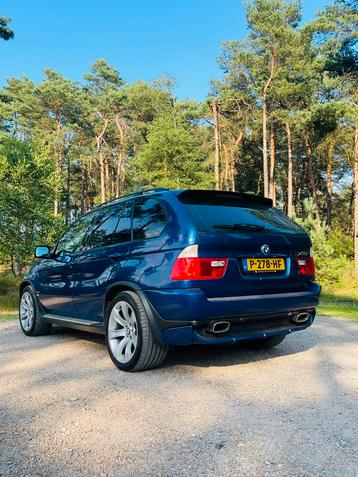 BMW x5 4,8is Le Mans Blue beschikbaar voor biedingen