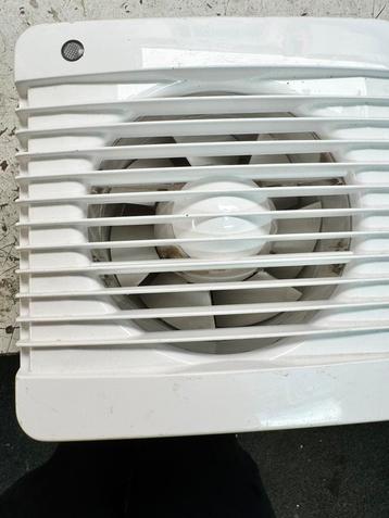 Bad toilet ventilator beschikbaar voor biedingen