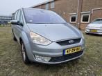 Ford Galaxy 2.0-16V Ghia ✅7-PERSOONS ✅APK DECEMBER 2026, Auto's, Voorwielaandrijving, 145 pk, Gebruikt, Parkeersensor
