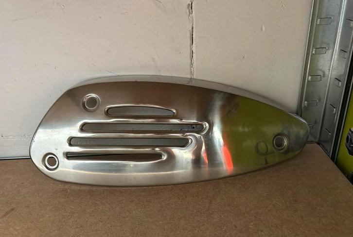 Piaggio Vespa GTS hitteschild chrome / chroom origineel, Motoren, Accessoires | Overige, Zo goed als nieuw, Ophalen of Verzenden