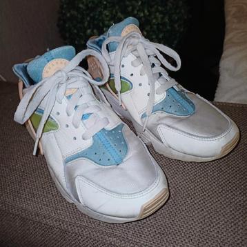 nike air huarache pastel kleuren, dames, 41. beschikbaar voor biedingen