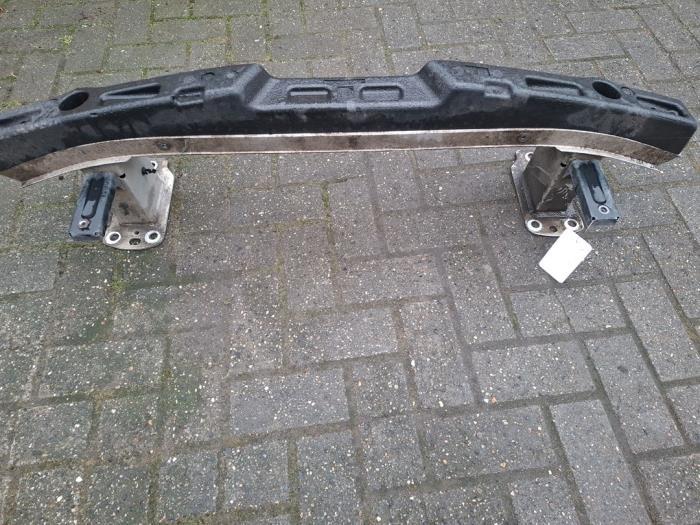 Dwarsbalk frontdeel van een Alfa Romeo Stelvio, Gebruikt, -, Verzenden, -