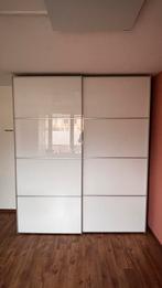 GRATIS: Ruime kledingkast met schuifdeuren, Ophalen, 200 cm of meer, 150 tot 200 cm, Zo goed als nieuw