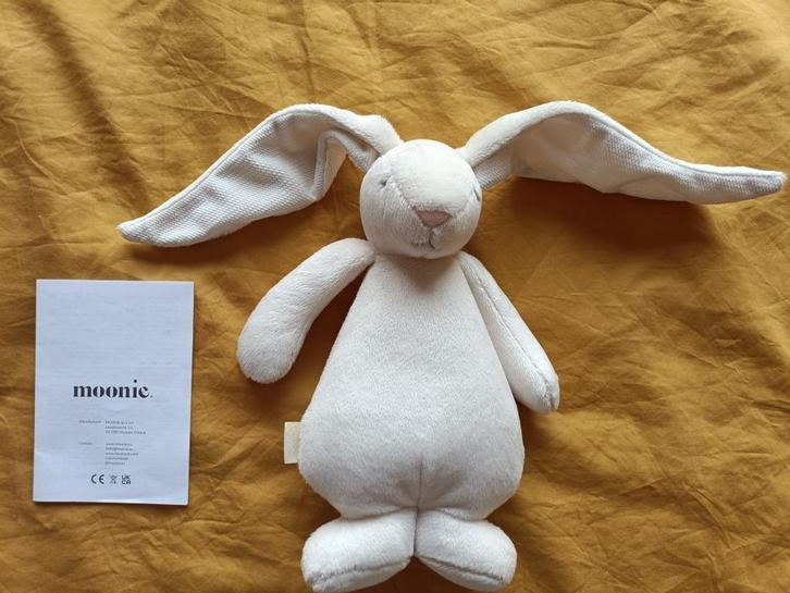Moonie The Humming Friend 2.0 konijn crème 28 cm, Kinderen en Baby's, Speelgoed | Knuffels en Pluche, Nieuw, Konijn, Ophalen of Verzenden