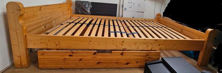 Twijfelaar bed 120cm, zeer stevige lattenbodem + onderlade., Huis en Inrichting, Slaapkamer | Bedden, Gebruikt, Twijfelaar, 120 cm