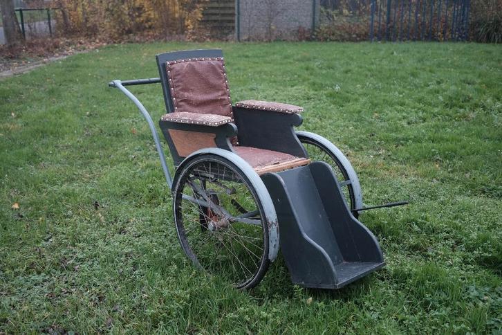 Antieke rolstoel / ruw terrein rolstoel, Diversen, Rolstoelen, Gebruikt, Duwrolstoel, Ophalen