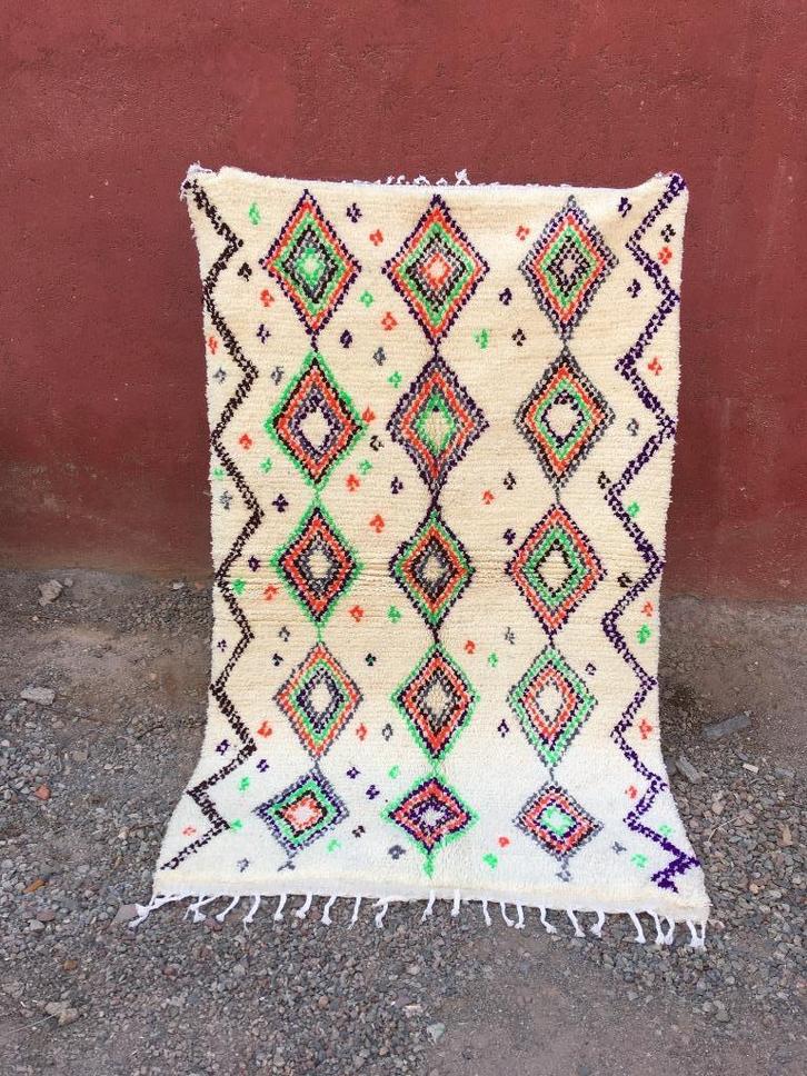 Azilal-tapijt 240 x 146 cm, Huis en Inrichting, Stoffering | Tapijten en Kleden, Nieuw, 150 tot 200 cm, 200 cm of meer, Rechthoekig