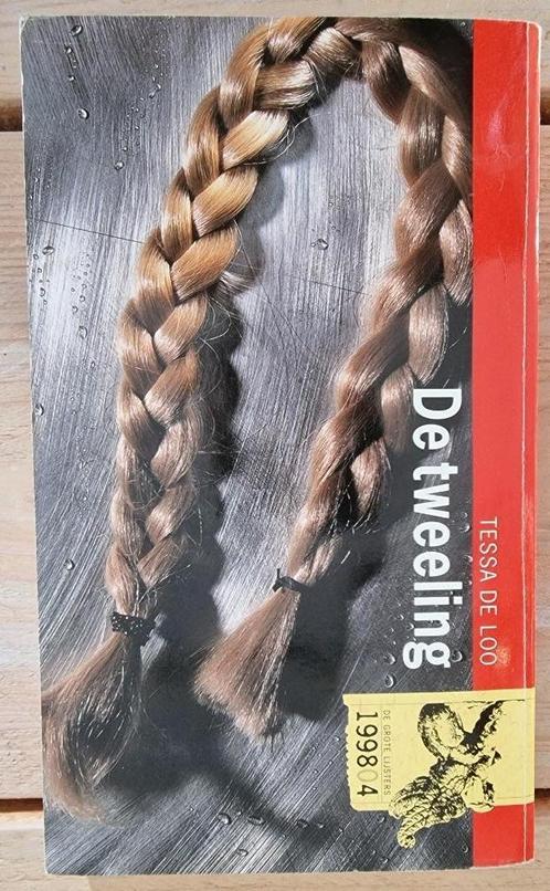ZGAN De Tweeling van Tessa de Loo, Boeken, Kinderboeken | Jeugd | 13 jaar en ouder, Zo goed als nieuw, Ophalen of Verzenden