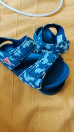 Adidas slippers. ZGAN. Maat 30., Ophalen of Verzenden, Zo goed als nieuw, Jongen, Overige typen