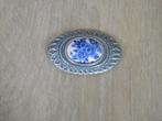 Delfts blauwe antieke broche (porselein, 94% tin), Ophalen of Verzenden, Overige materialen, Broche