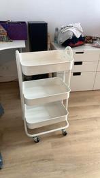 Witte trolley 3 plateaus (zwarte zwenkwieltjes, Ophalen, 50 tot 100 cm, Zo goed als nieuw, 3 of 4 laden