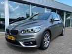 BMW 2-serie Active Tourer 218i Luxury Line, Leer. LED, Afn.t, Auto's, BMW, Voorwielaandrijving, 136 pk, Gebruikt, Bedrijf