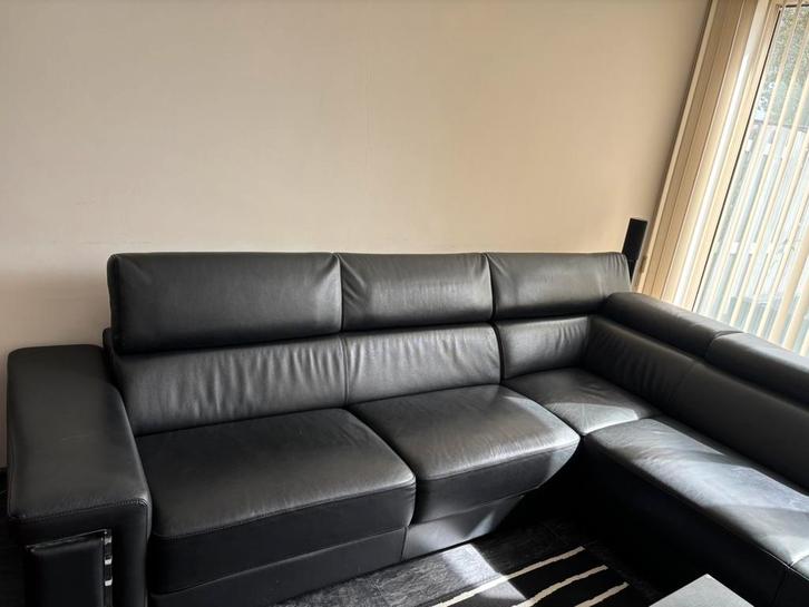 Te Koop: Hoekbank+Dressoir, Huis en Inrichting, Banken | Bankstellen, Gebruikt, Hoekbank, Vierpersoons of meer, Leer, Ophalen