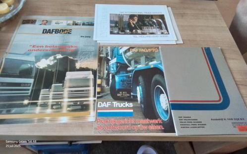 Reclame blaadjes en boekjes van  DAF TRUCKS mid. jaren 80, Verzamelen, Merken en Reclamevoorwerpen, Zo goed als nieuw, Overige typen