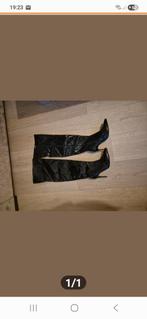 Lak laarzen, Kleding | Dames, Schoenen, Ophalen of Verzenden, Zo goed als nieuw, Zwart, Hoge laarzen