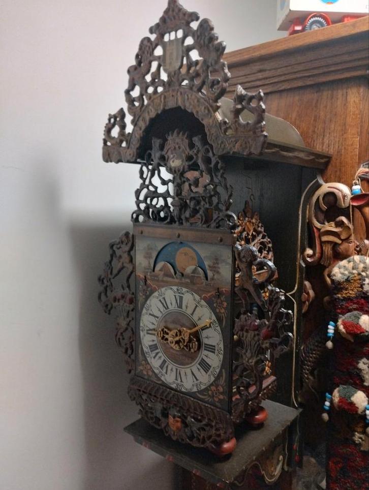 Friese stoelklok spillegang, Antiek en Kunst, Antiek | Klokken, Ophalen