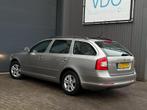 Skoda Octavia Combi 1.2 TSI Elegance | Automaat | Navigatie, Euro 5, Stof, Gebruikt, Zwart