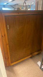 Massief houren bar / kast, Huis en Inrichting, Kasten | Dressoirs, Ophalen of Verzenden, Zo goed als nieuw, 25 tot 50 cm, 100 tot 150 cm