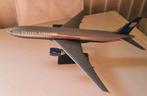 United Airlines 777 32 cm, Ophalen of Verzenden, Groter dan 1:72, Overige merken